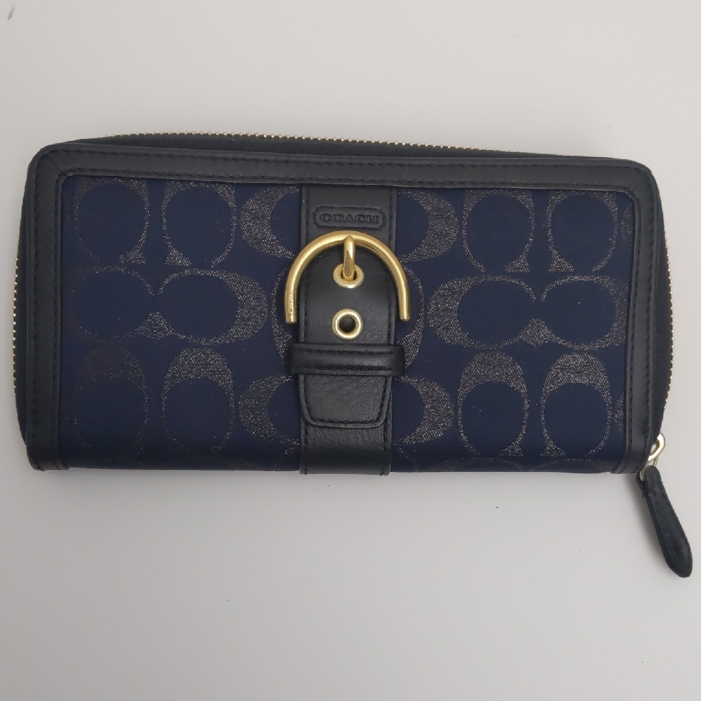 Coach Signature Soho Wallet